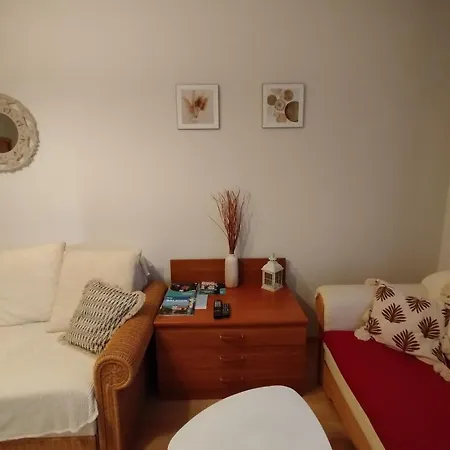 Agi Apartment *